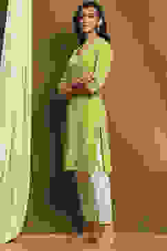 Green Cotton Blend Solid Straight Kurta image number 2