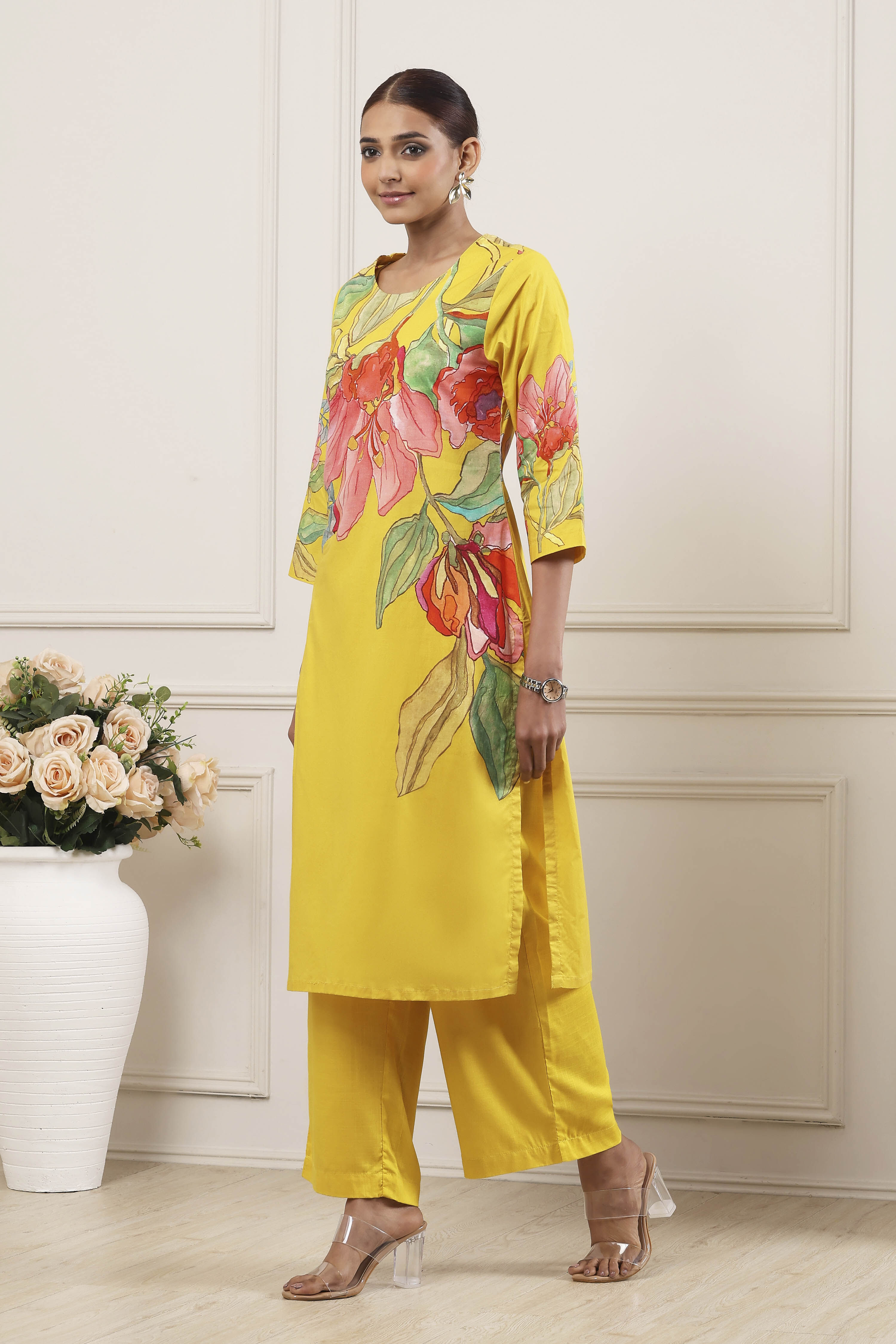 Beige Cotton Floral Printed Straight Kurta Set image number 4