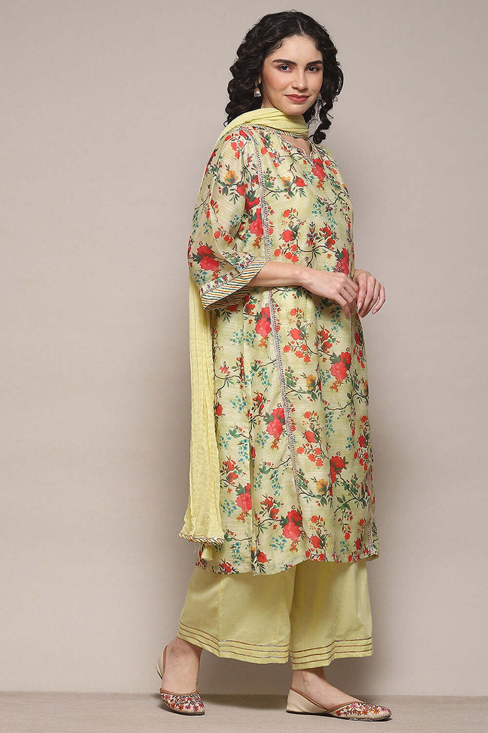 Light Green Cambric Kalidar Kurta Palazzo Suit Set image number 6