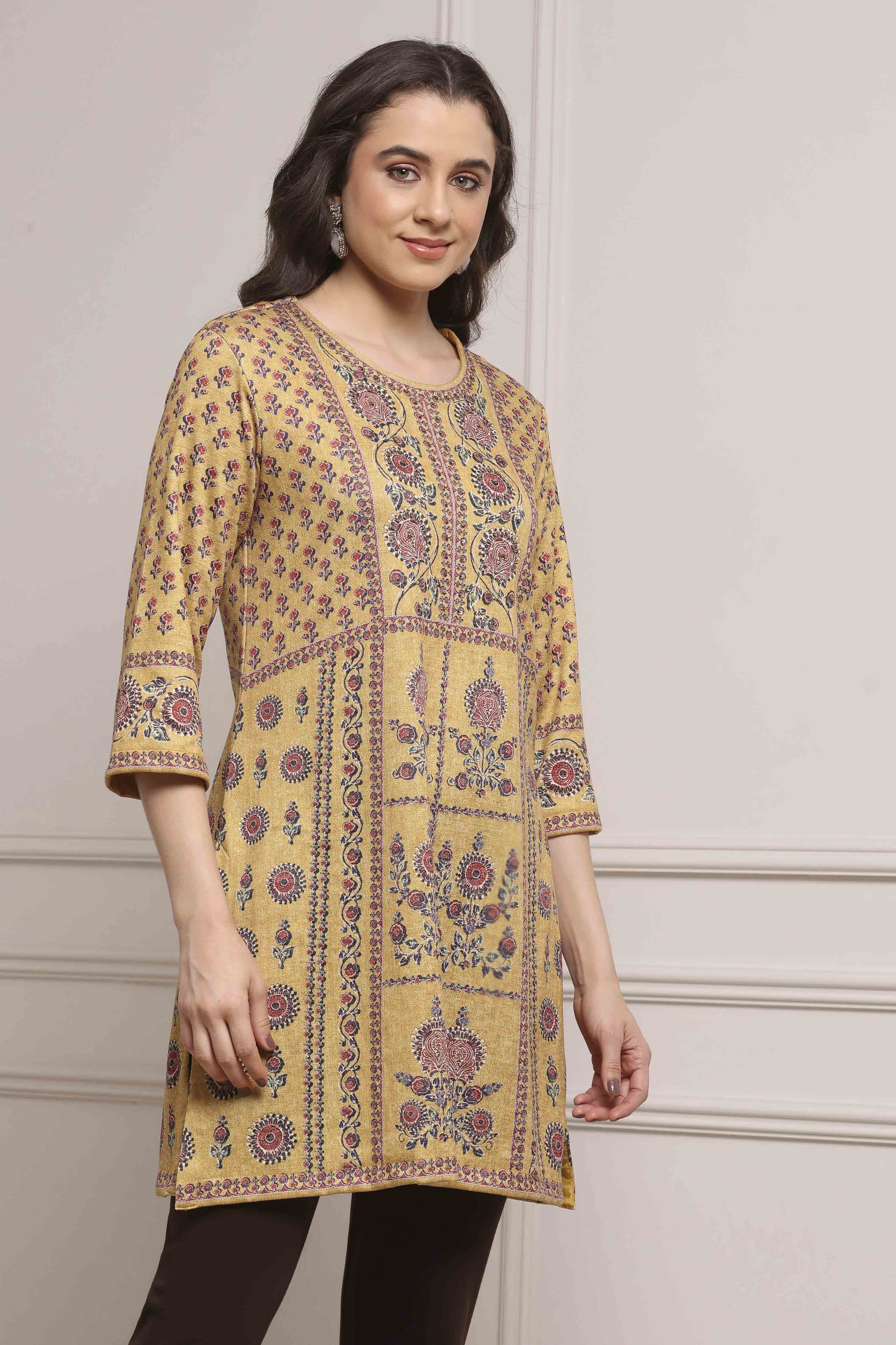 Mustard Yellow Blended Printed Kurta image number 4