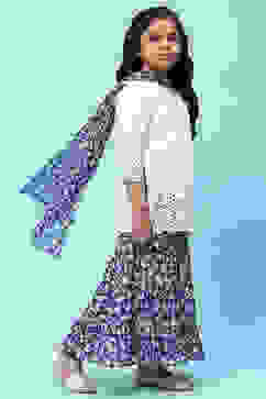 White and Blue Cotton Dobby Printed Suit Set image number 6