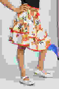 Cream-Colored Floral Tiered Skirt image number 3