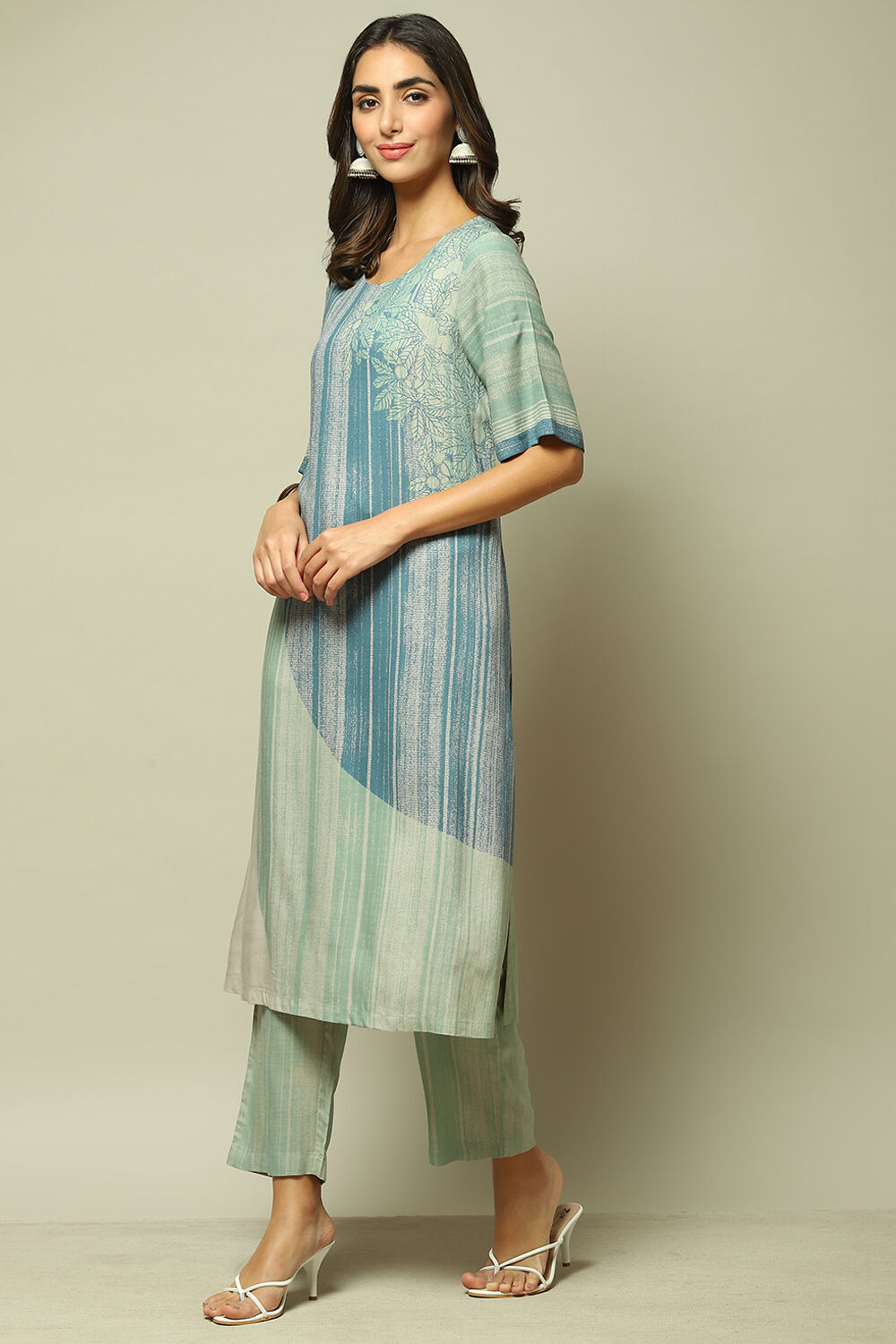 Ice Blue LIVA Straight Printed 2 Piece Set image number 5