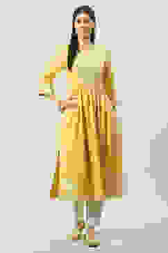 Yellow Poly Cotton Flared Printed Kurta image number 0