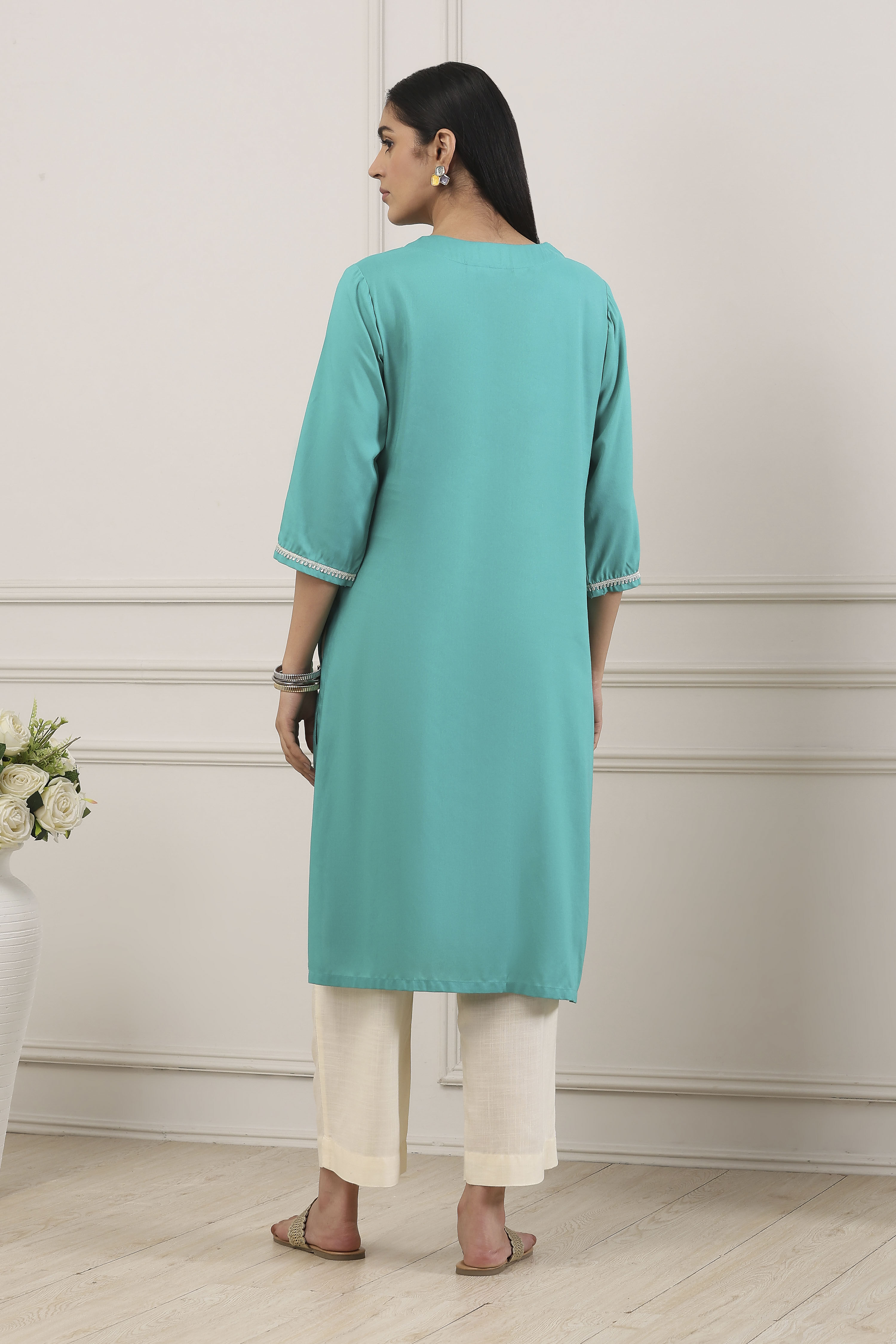 Turquoise Blue Sequined Embroidered Straight Kurta image number 3