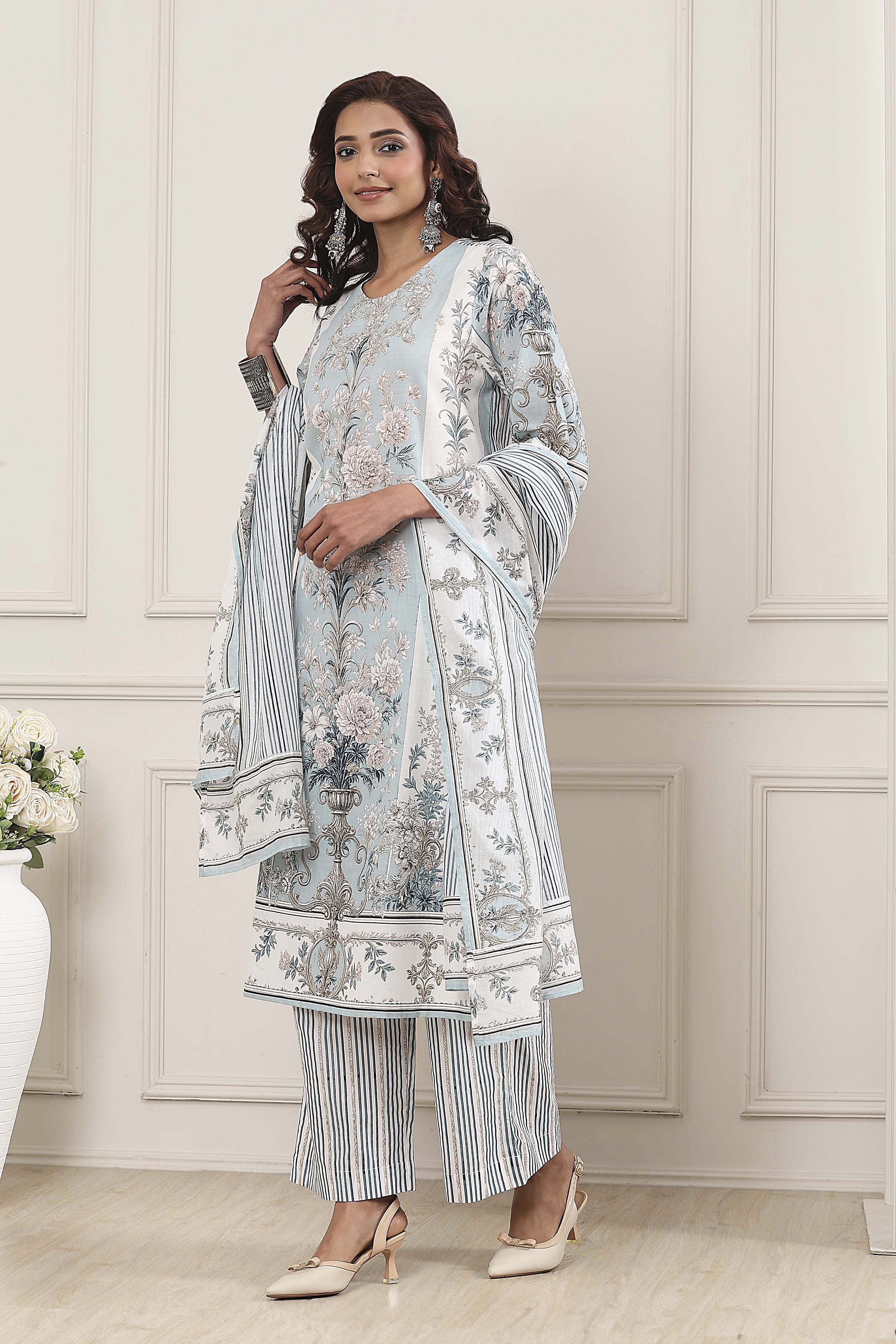 Turquoise Cotton Floral Printed Straight Suit Set image number 3