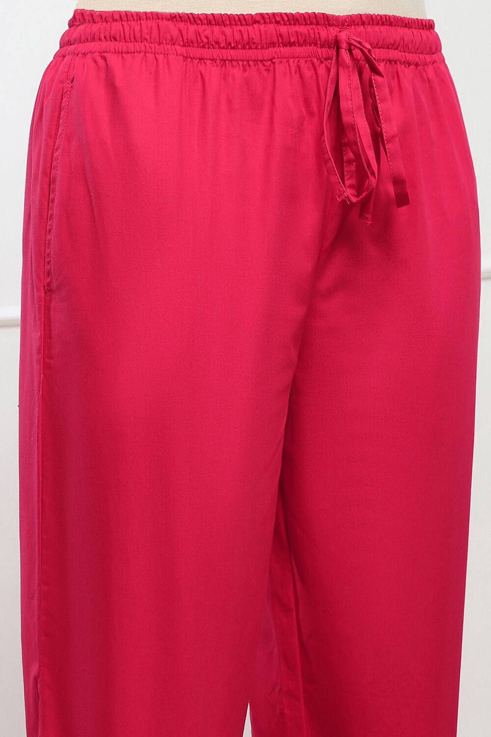 Black Cotton Solid Pants image number 1