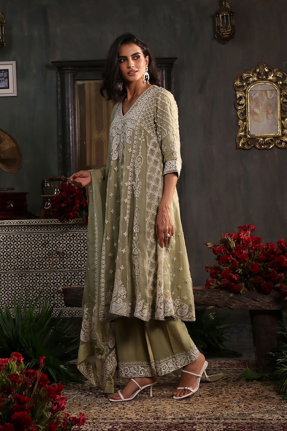 Light Green Organza Embroidered Kalidar Suit Set image number 3