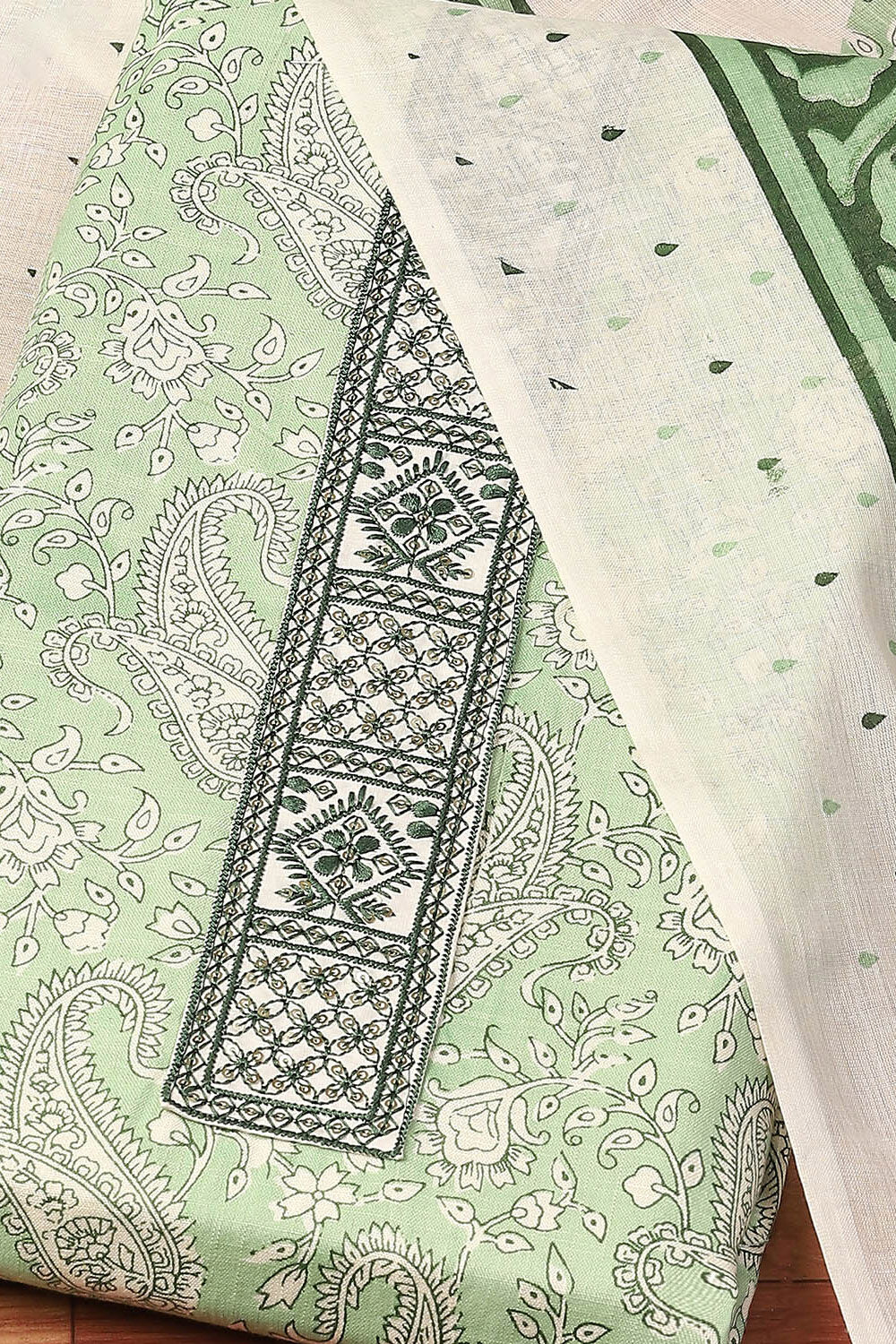 Green Cotton Printed Unstitched Suit Set image number 1