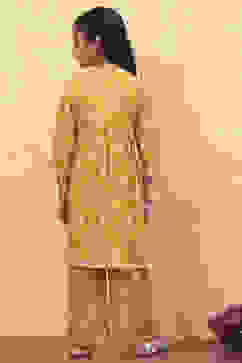 Yellow Cotton Floral Printed Festive Gathered Suit Set image number 4