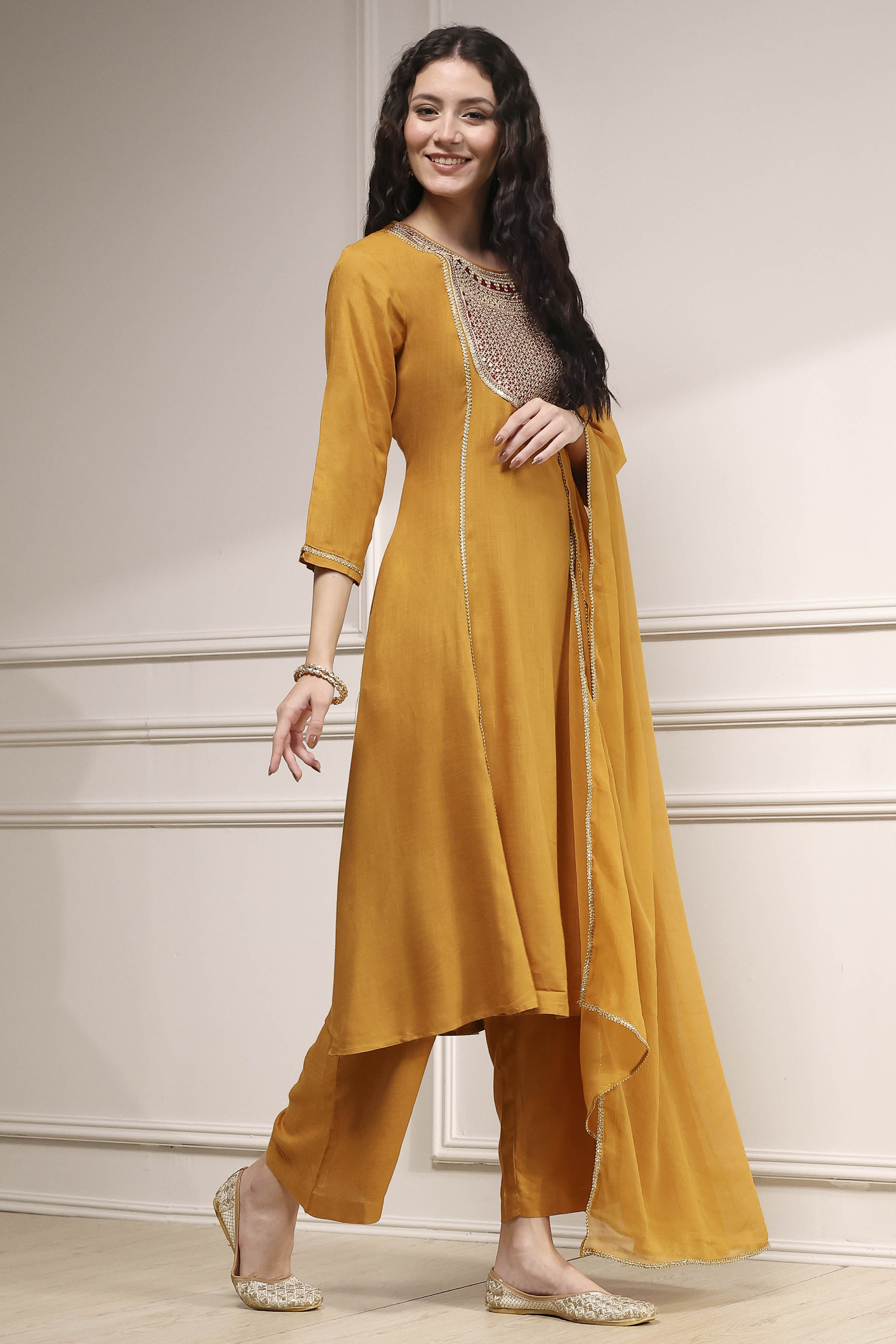 Mustard Yellow Solid A-Line Suit Set image number 5