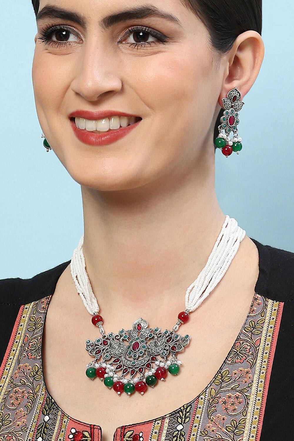 Pink Green Brass Necklace Set image number 1