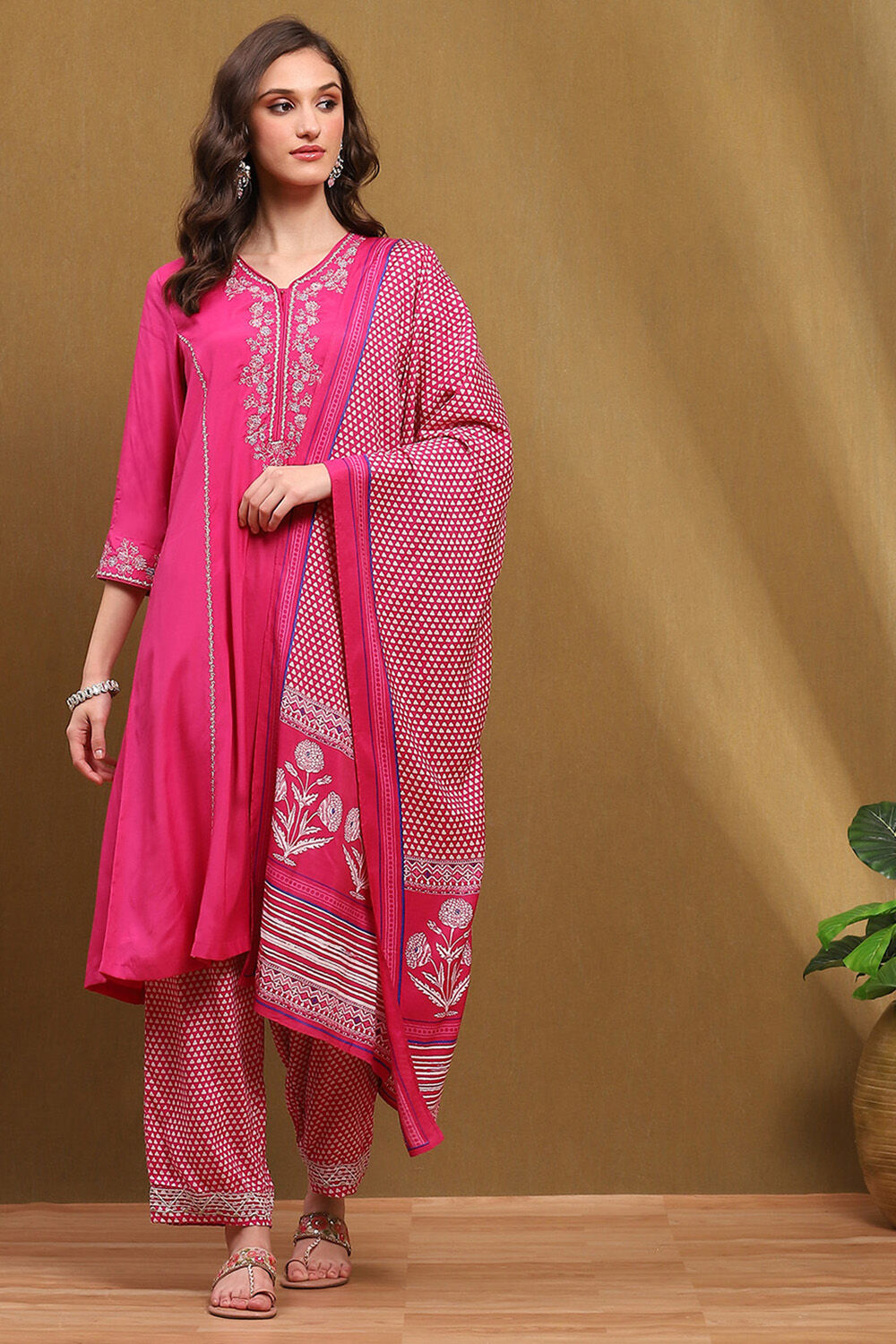 Fuchsia Modal Embroidered Festive Kalidar Suit Set image number 6