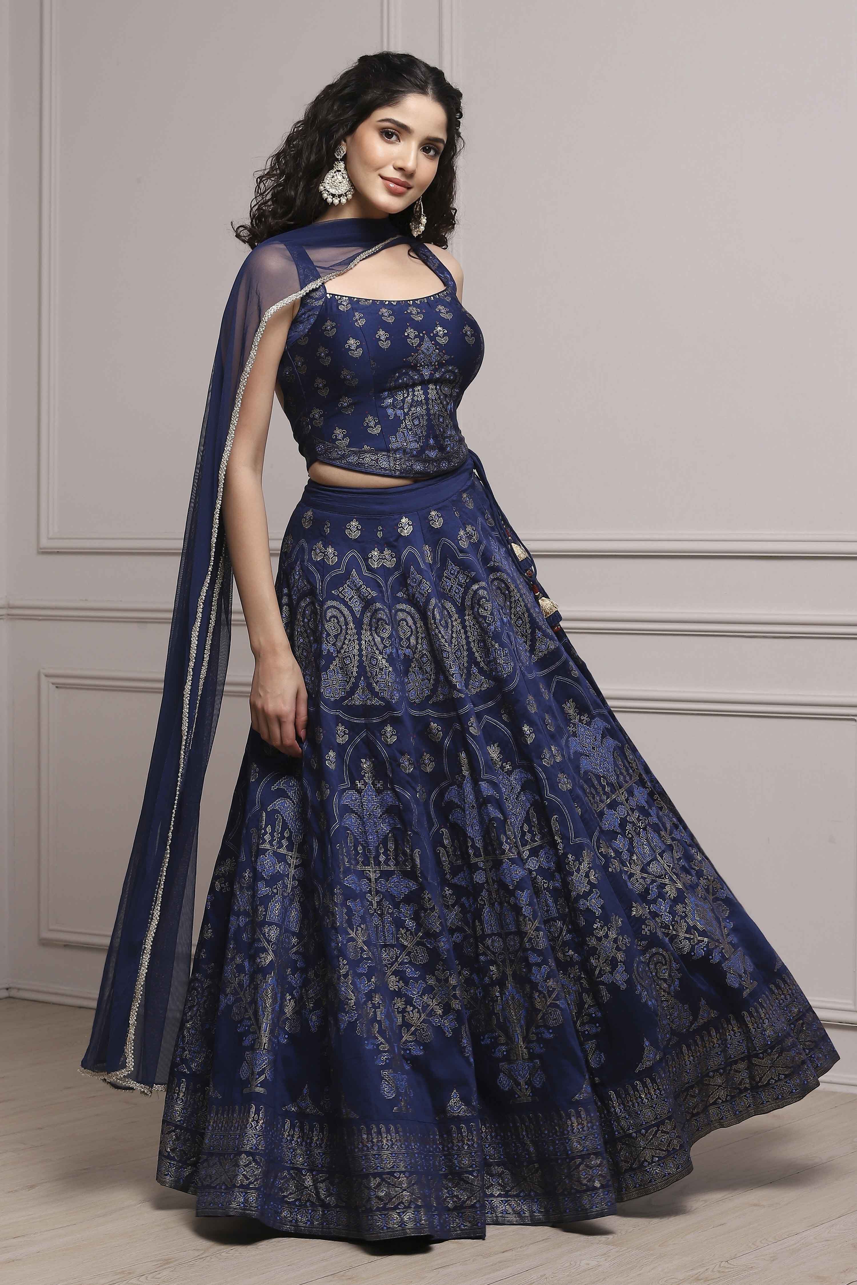 Blue Fitted Printed Lightweight Lehenga Set image number 5