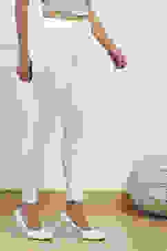 Off White Cotton Blend Solid Leggings image number 3