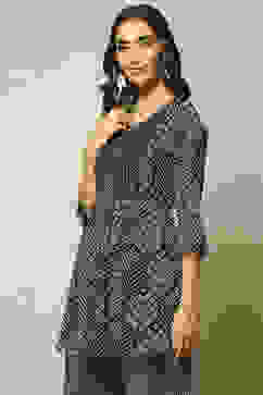 Black Cotton Blend Printed Kurti image number 3