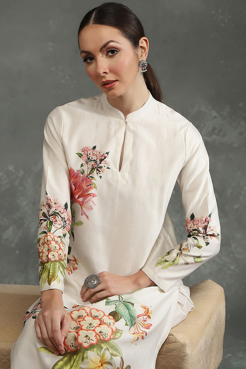 Ivory Silk Chanderi Floral Printed Straight Kurta Set image number 7
