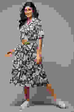 Forest Green Cotton Straight Printed Dress image number 1