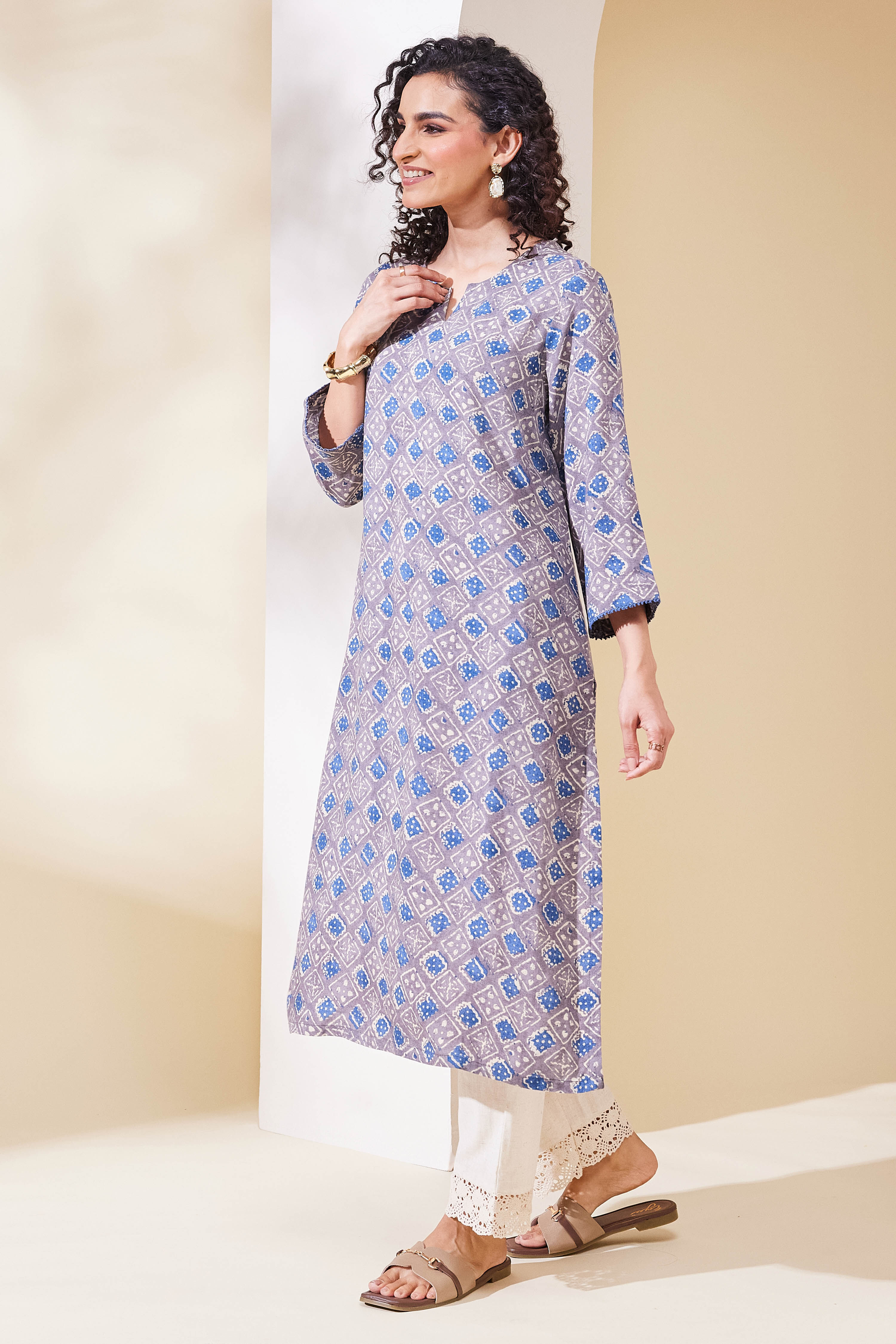 Grey Viscose Rayon Straight Kurta image number 2
