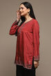 Red Cotton Blend Printed Kurti image number 2