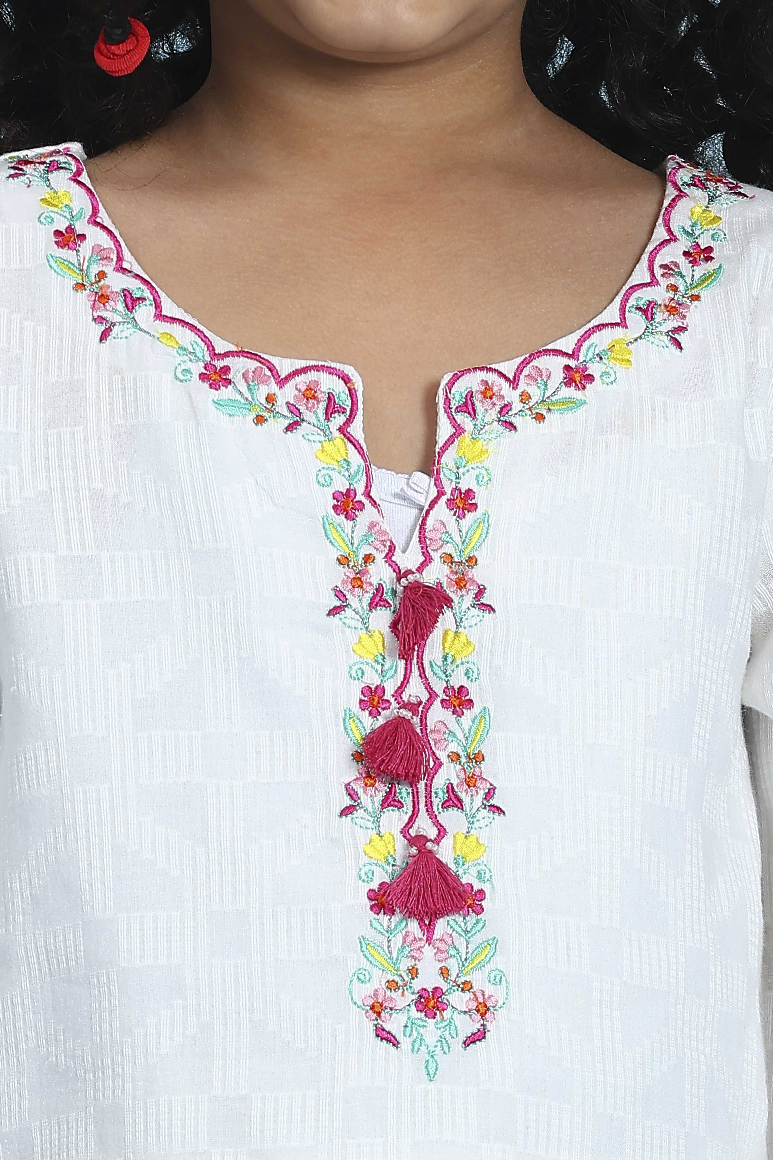 White Cotton Straight Suit Set image number 1