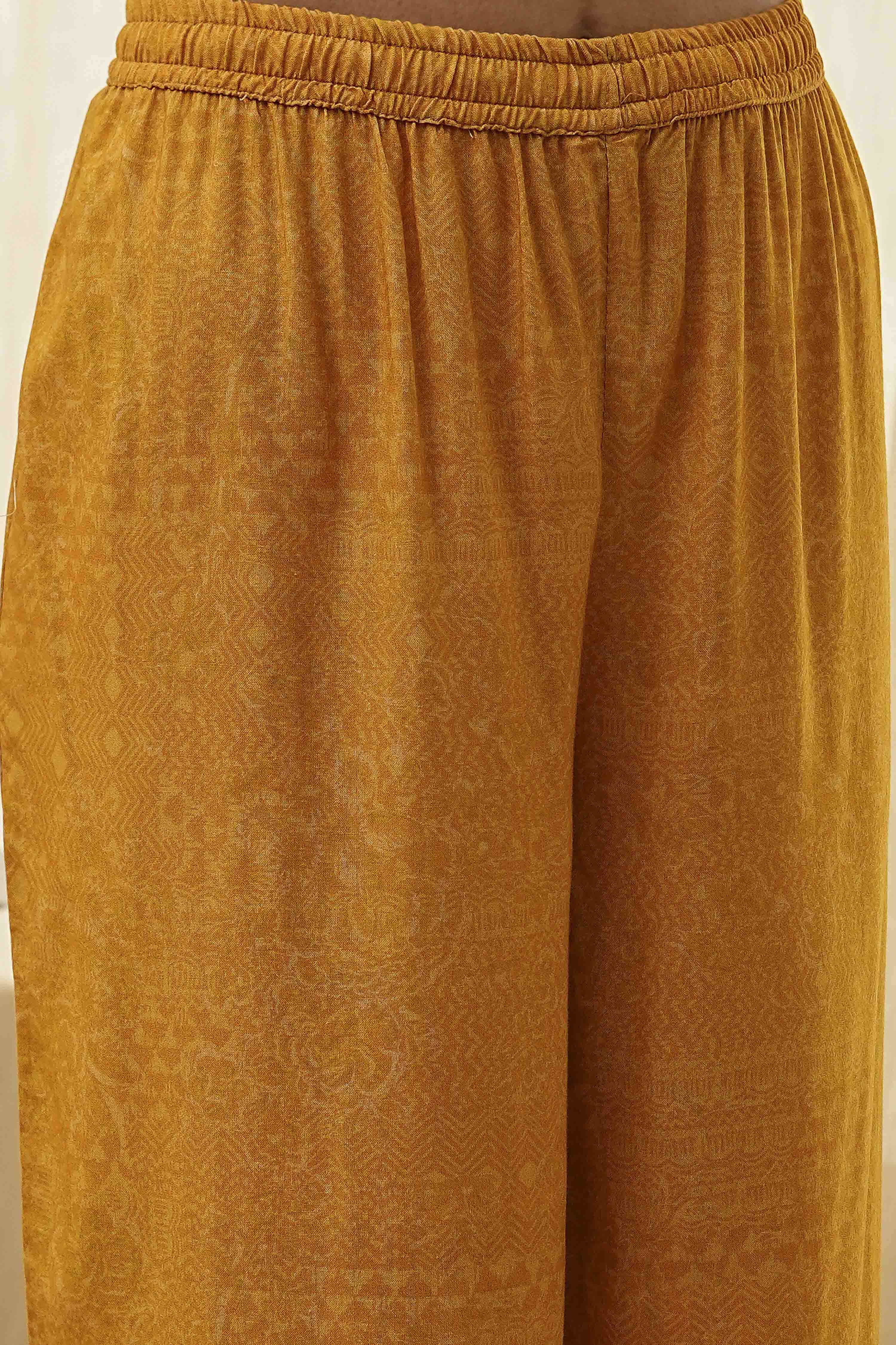 Mustard Yellow Floral Straight Kurta Set image number 2