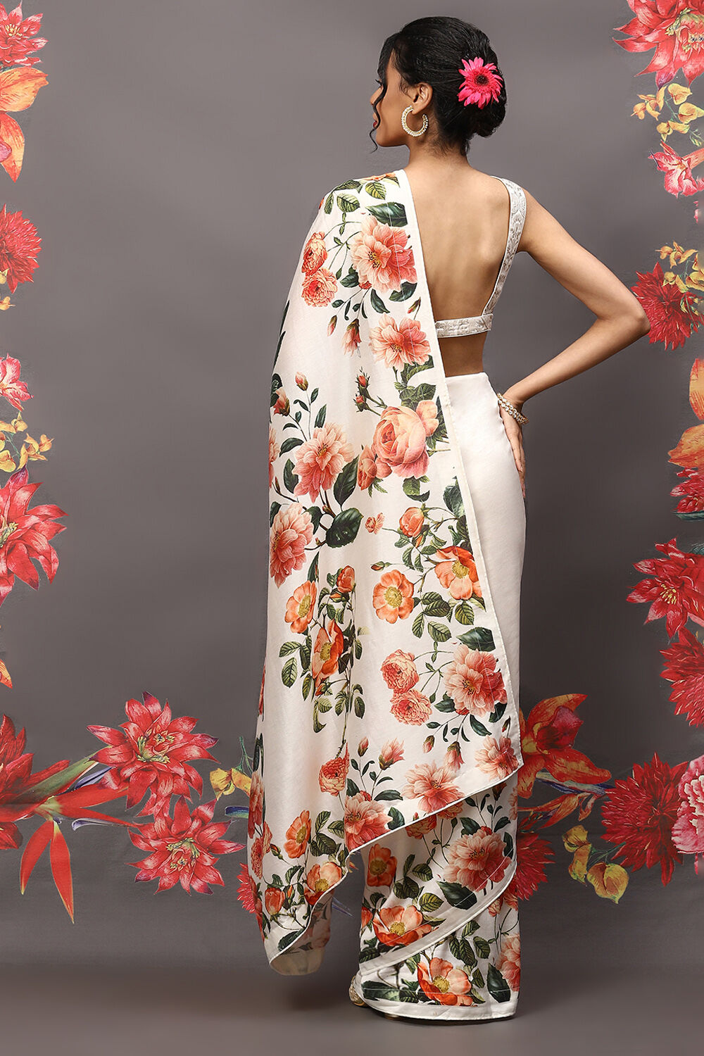 Off White Cotton Blend Saree image number 3