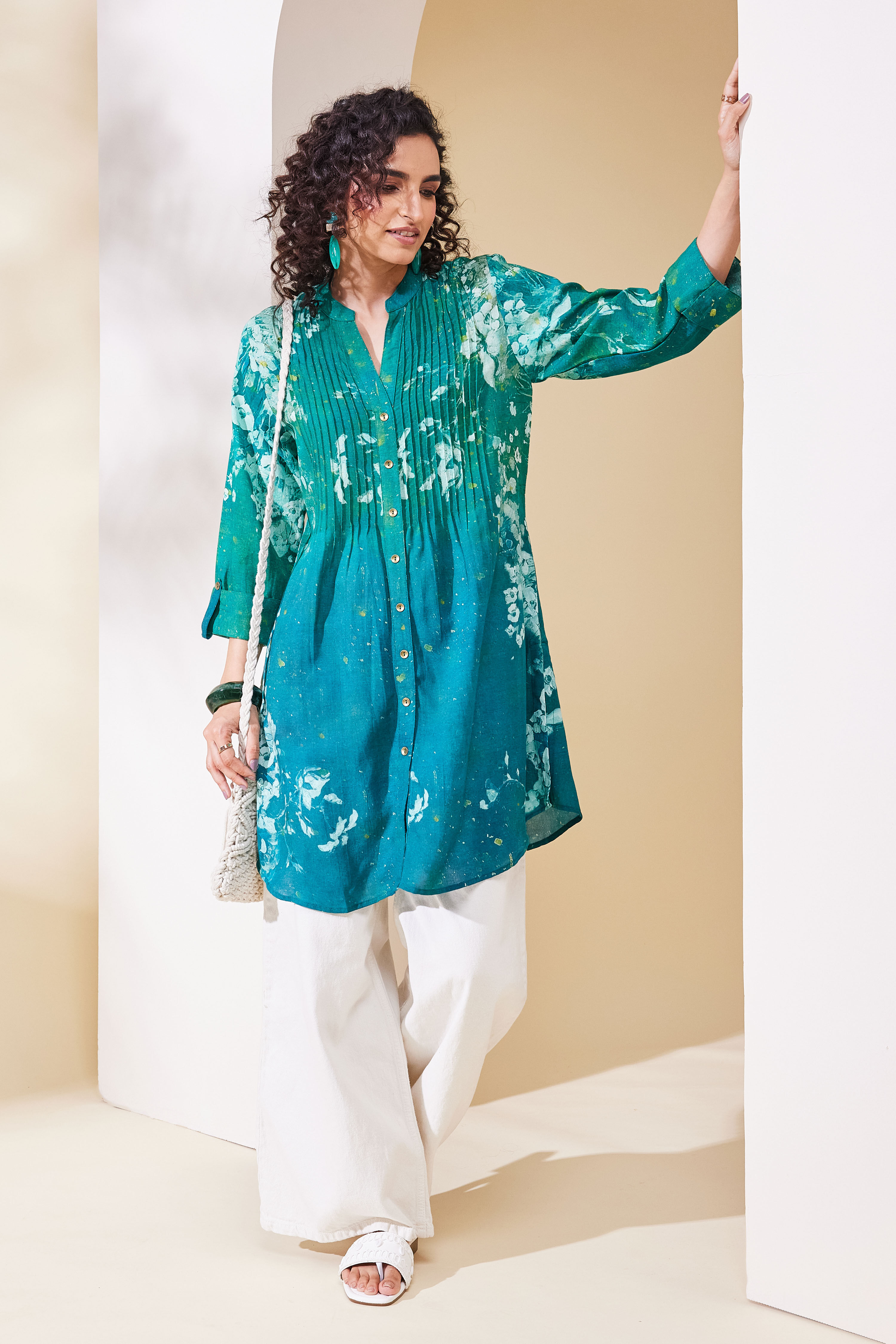 Green Viscose Rayon Straight Kurta image number 0