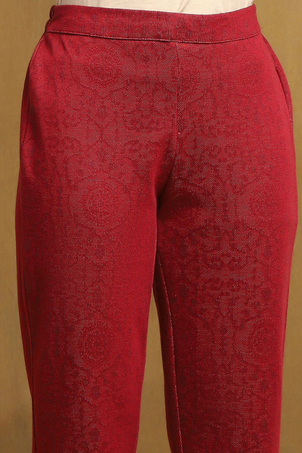 Red Jacquard Straight Set image number 2