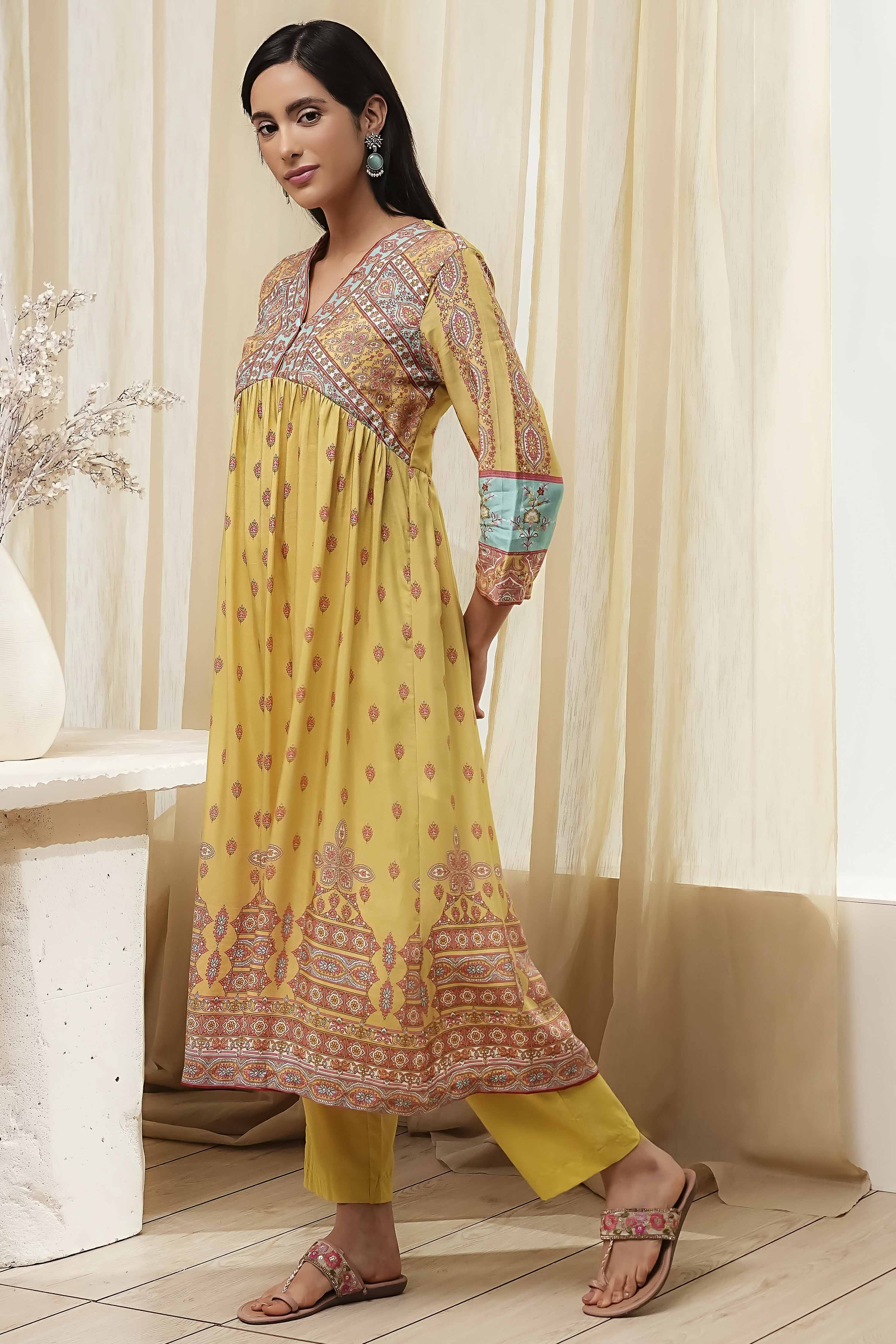 Green Modal Printed Gathered Kurta Set image number 4