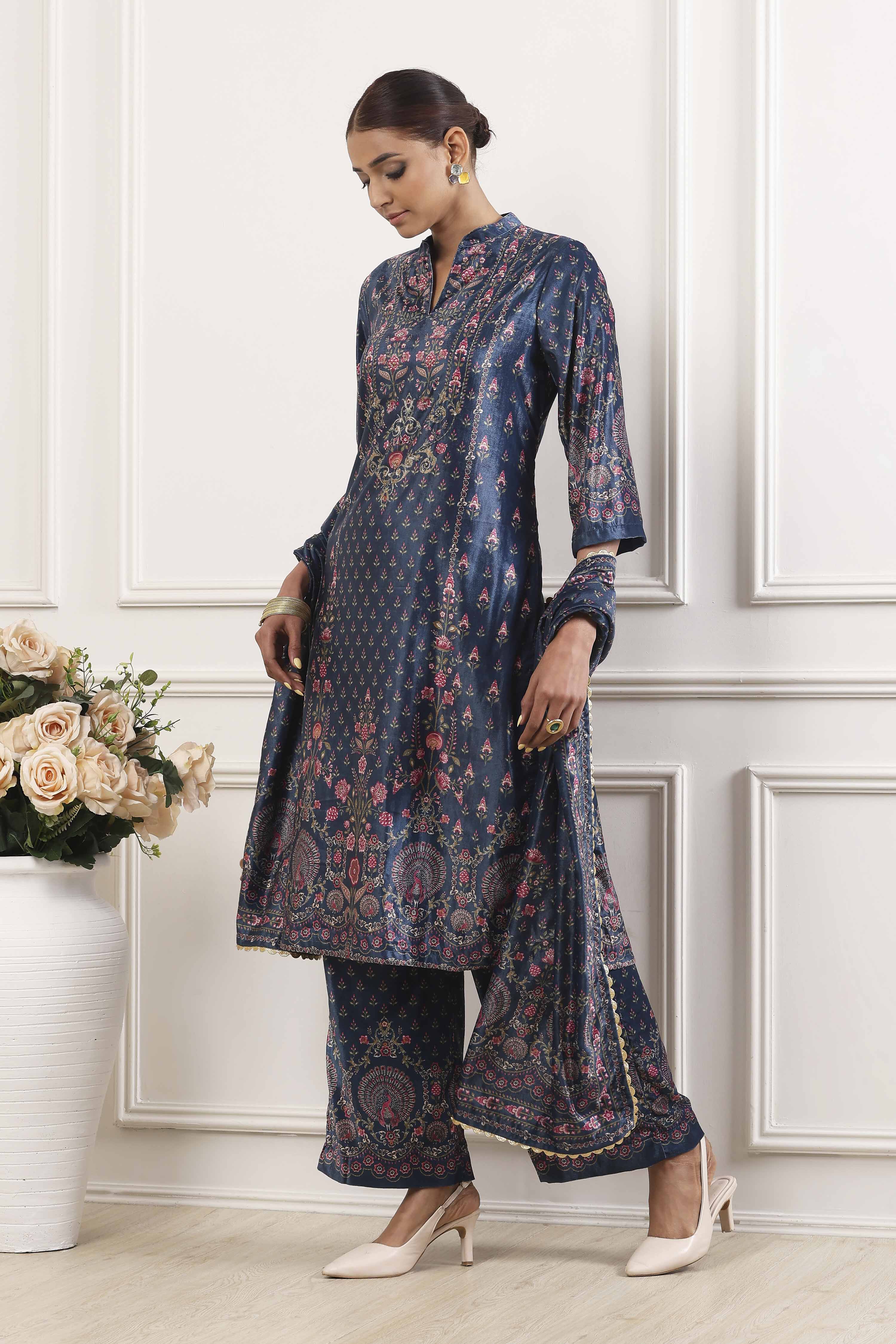 Navy Polyester Straight Printed Suit Set image number 4