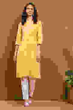 Yellow Cotton Blend Solid Regular Fit Straight Kurta image number 5