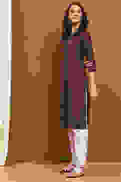 Brown Cotton Blend Solid Regular Fit Straight Kurta image number 2