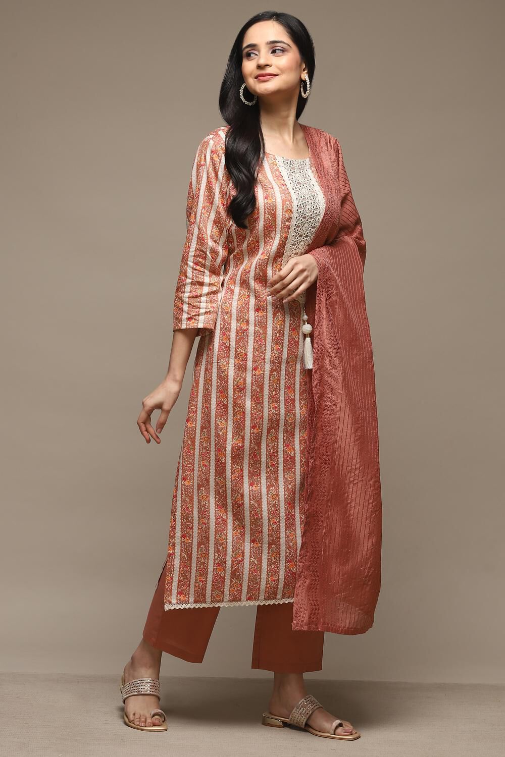 Multicolour Cotton Digital Print Unstitched Suit Set image number 7