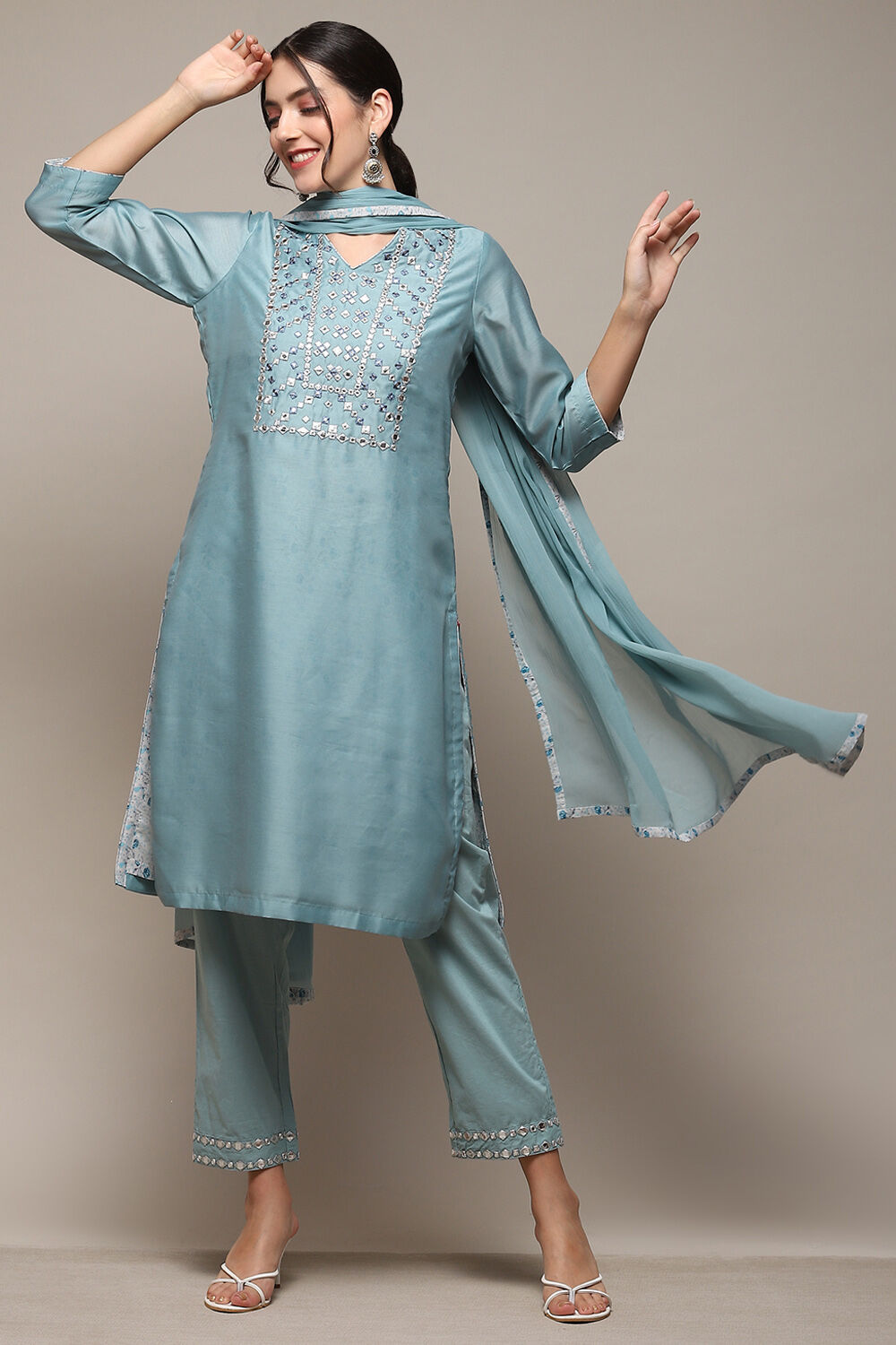 Powder Blue Cambric Narrow Kurta Pant Suit Set image number 8