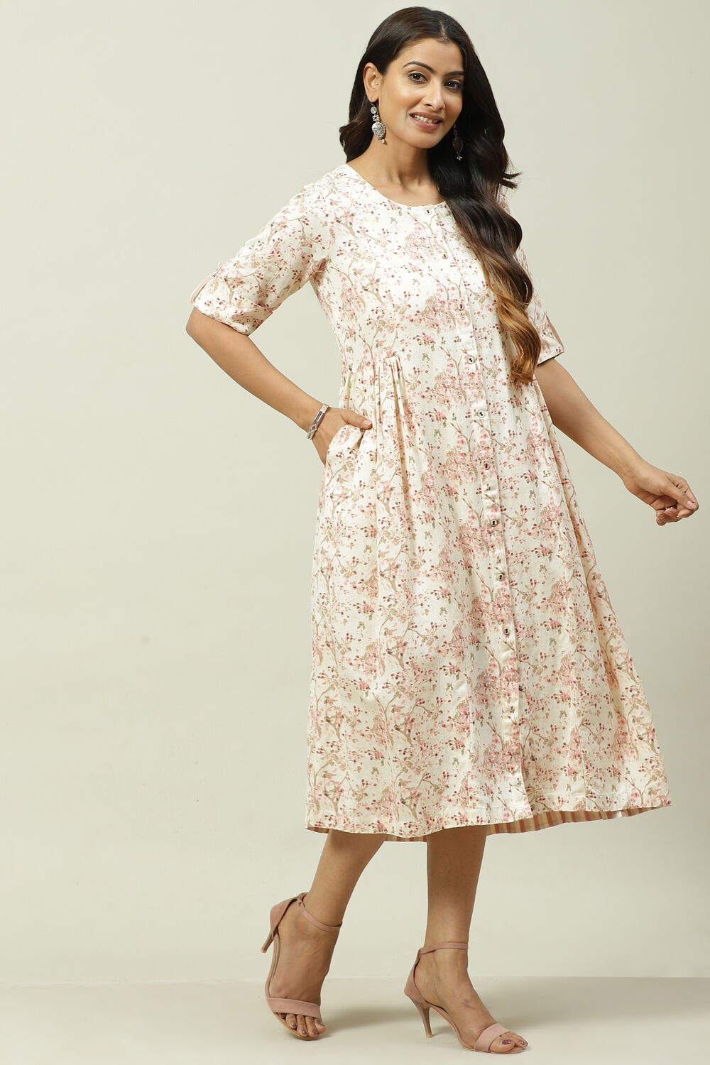 Natural LIVA Flared Printed Dress image number 3