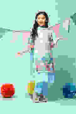 Off White Cotton Blend Straight Kurta Narrow Pants Suit Set image number 0