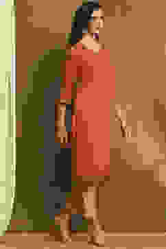 Burnt Orange Solid Regular Fit Straight Kurta image number 4