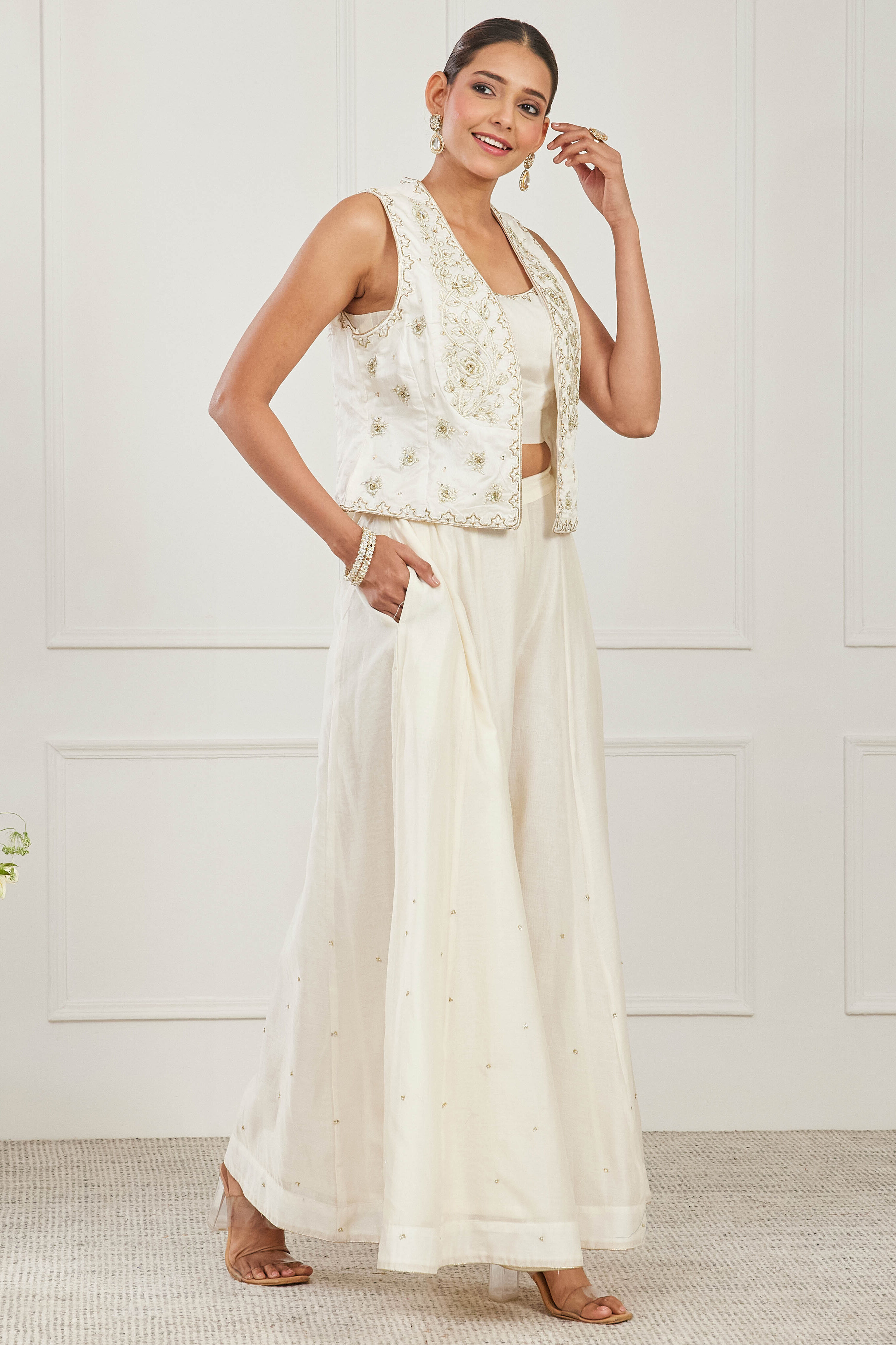 Off White Silk Chanderi Embroidered Co-Ord Set image number 5