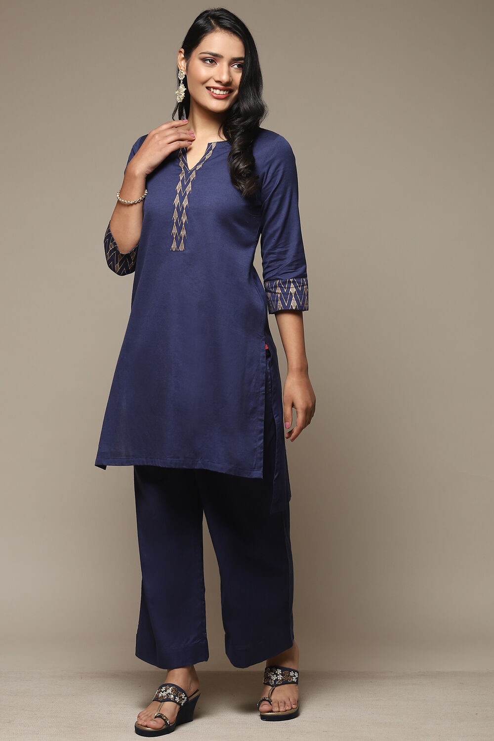 Blue Cotton Blend Straight Kurta Palazzo Suit Set image number 3