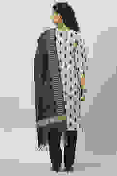 Green Cotton Unstitched Suit Set image number 4