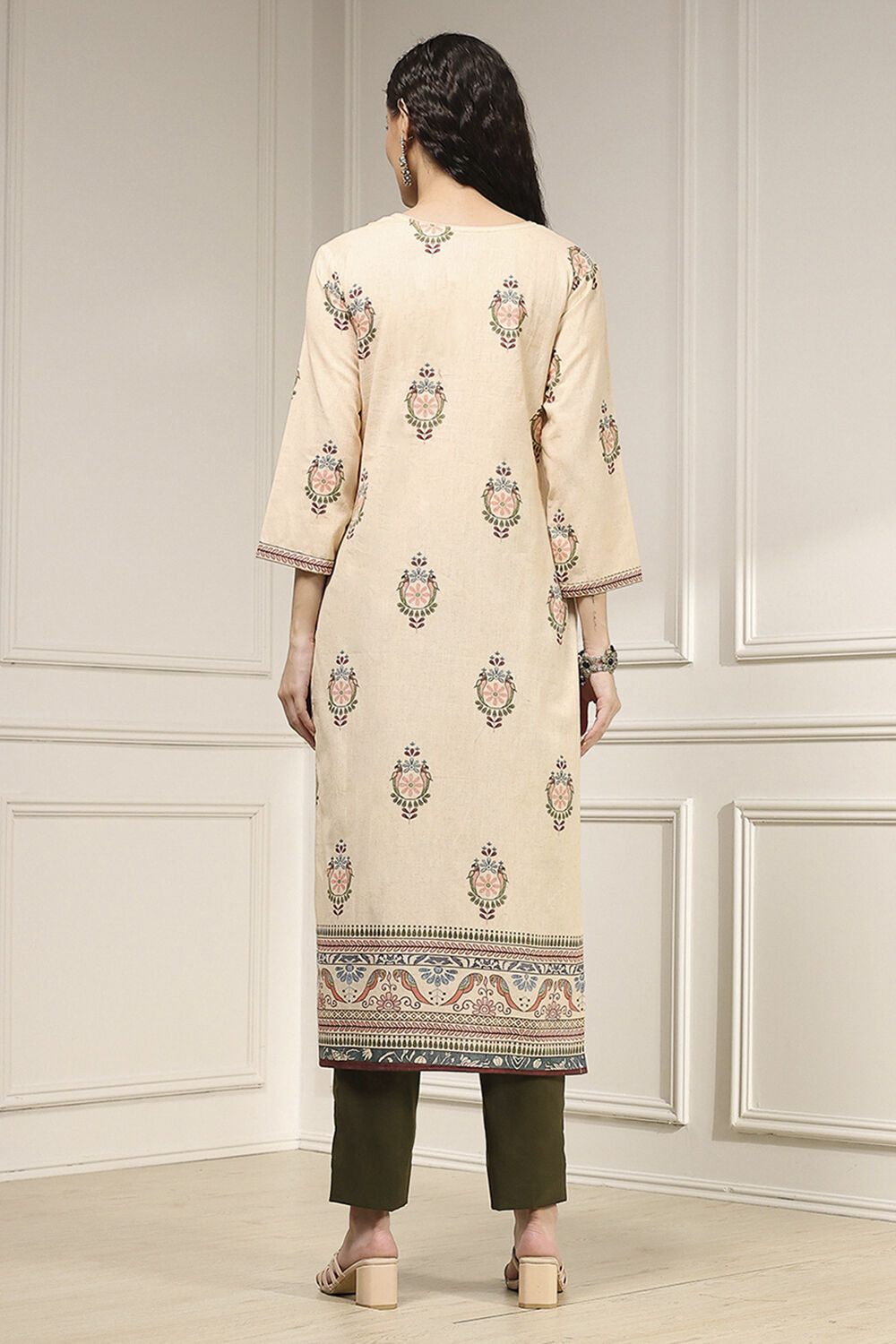 Off White Cotton Printed Embroidered Unstitched Suit Set image number 5