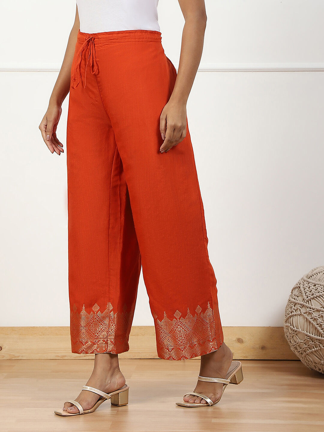 Blue Jacquard Solid Straight Palazzo Pants image number 2