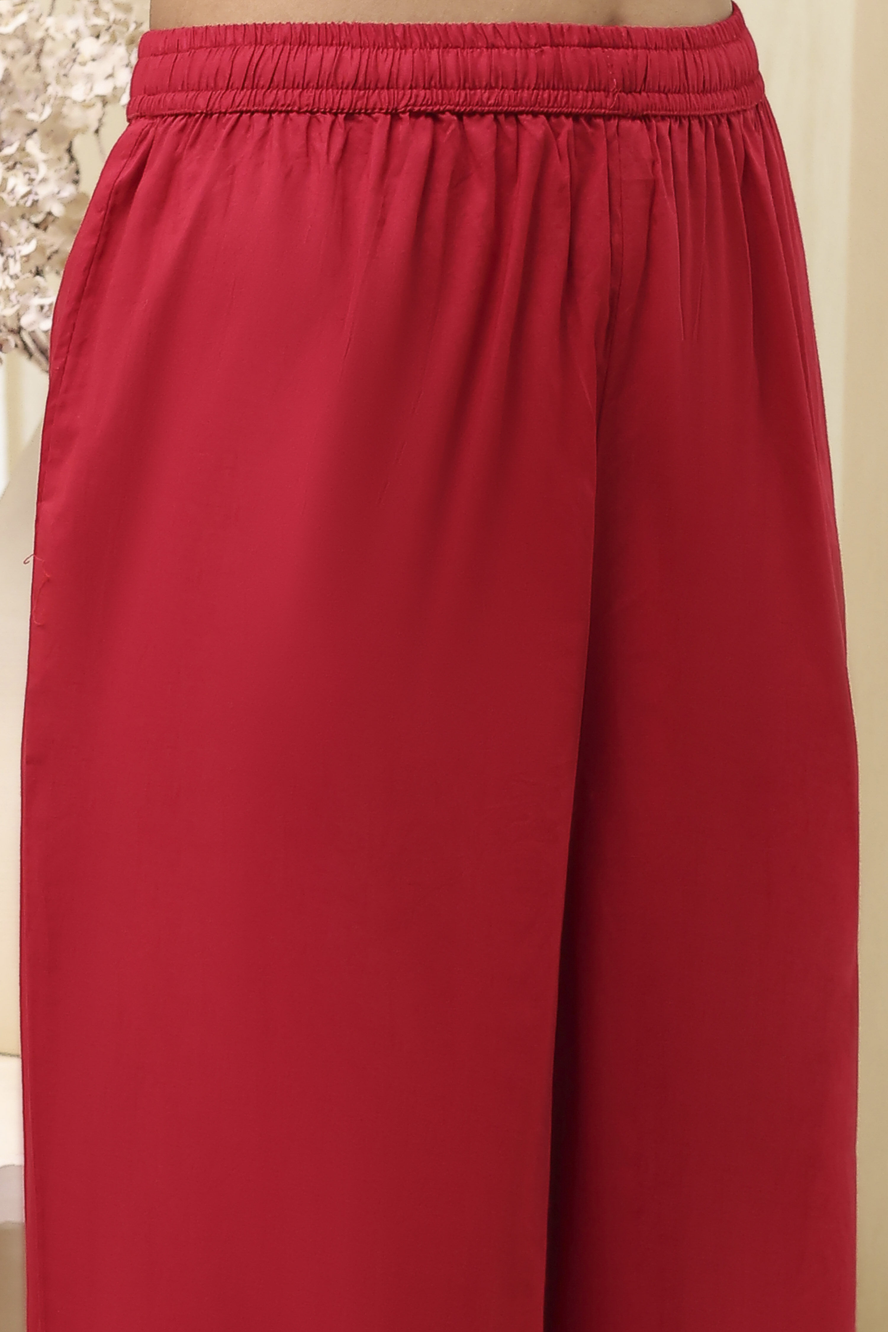 Red Shantoon Asymmetric Suit Set image number 2