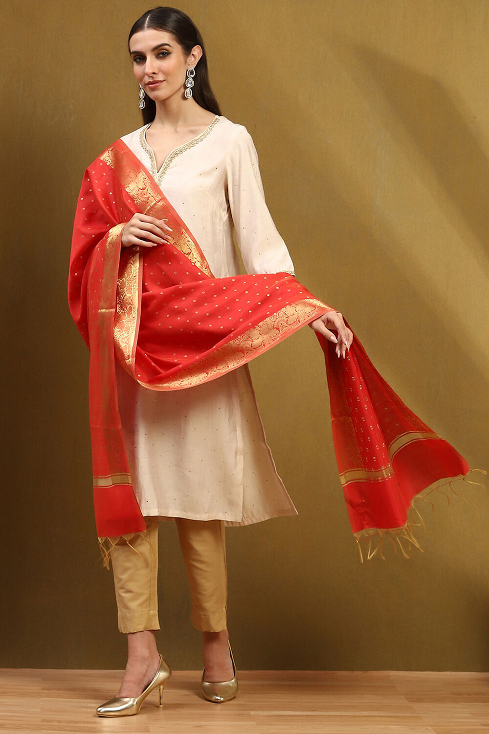 Red Embellished Festive Dupatta image number 0