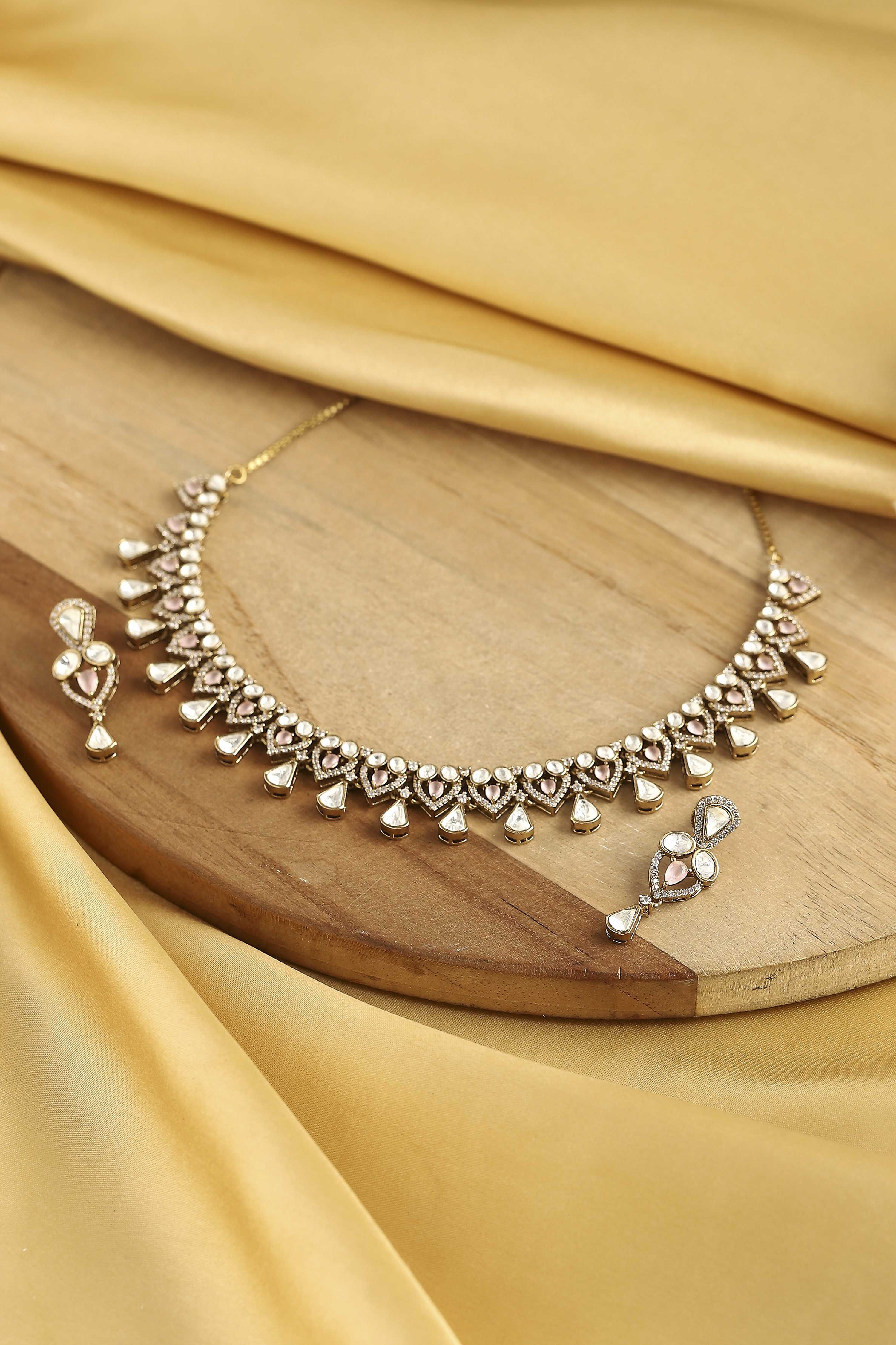 Light Pink Stone Embellished Necklace Set image number 0