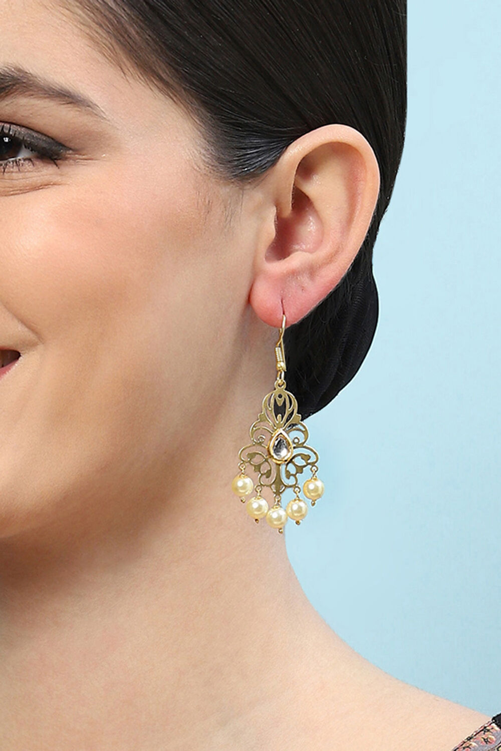 Gold Brass Earrings image number 1