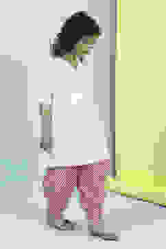 White and Red Cotton Gathered Kurta Set image number 5