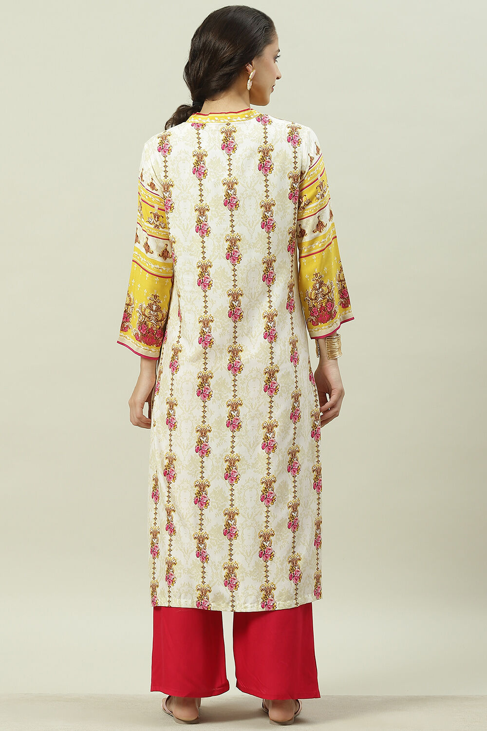 Peach Rayon Straight Printed Kurta image number 4