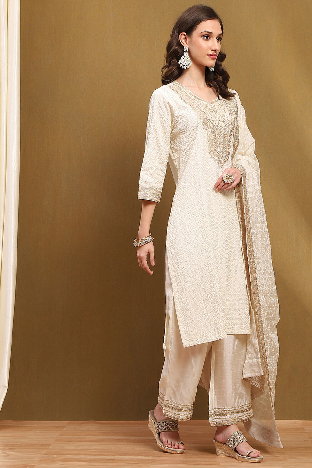 Off-White Silk Embroidered Festive Straight Suit Set image number 5